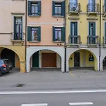Guesthost - Paleocapa Lovely Apartment Padova
